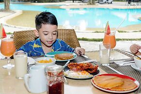 Almont Inland Resort