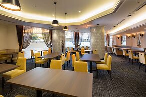 Shin Osaka Washington Hotel Plaza