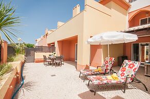 Jardim Da Meia Praia Hotel