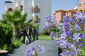 Jardim Da Meia Praia Hotel