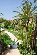 Jardim Da Meia Praia Hotel