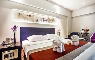 Nouvo City Hotel