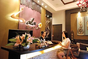 Nouvo City Hotel