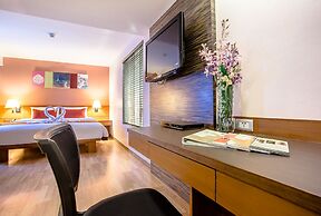 Nouvo City Hotel