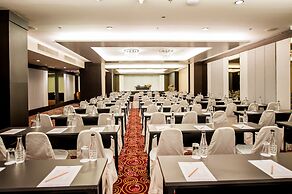 Nouvo City Hotel