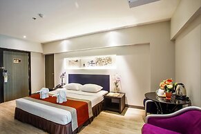 Nouvo City Hotel