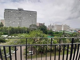 Page 10, Hotel
