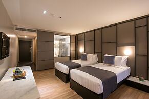 Page 10, Hotel