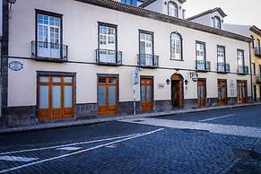 Hotel Camões