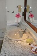 Iorana Hotel