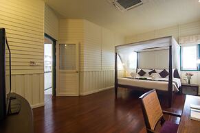 Kalanan Riverside Resort