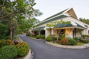 Kalanan Riverside Resort