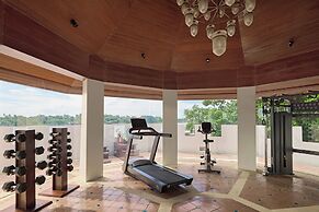 Kalanan Riverside Resort