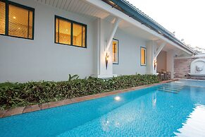 Kalanan Riverside Resort