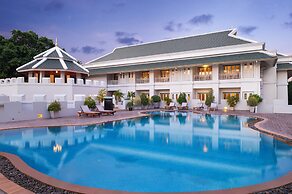 Kalanan Riverside Resort