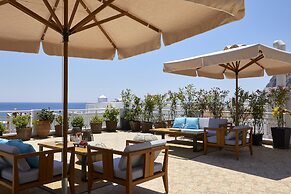 Blue Sea Hotel