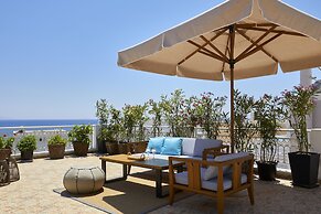 Blue Sea Hotel