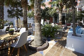 Blue Sea Hotel