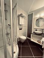 Ata Park Hotel