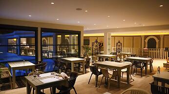 Ata Park Hotel