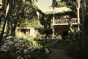 Le Must River Residence