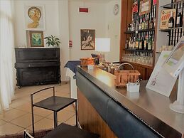 Hotel Ausonia
