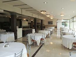 Four Seasons Hotel
