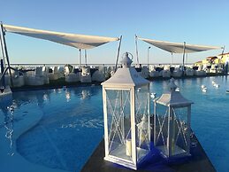 Tus' Hotel