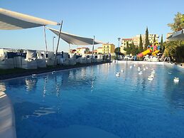 Tus' Hotel