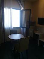 Tus' Hotel