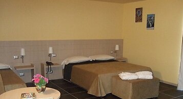 Tus' Hotel