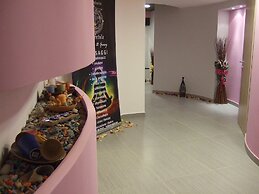 Tus' Hotel