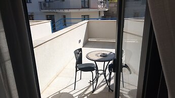 Tus' Hotel