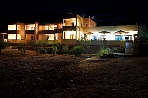Miraluna Hotel
