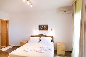 Miraluna Hotel