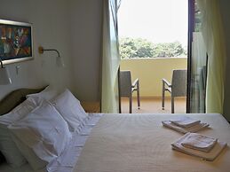 Miraluna Hotel