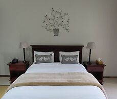 Dunton Guest House
