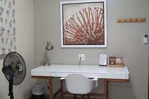 Dunton Guest House