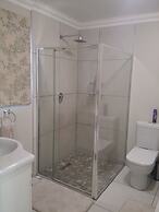 Dunton Guest House