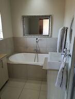 Dunton Guest House