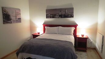 Dunton Guest House
