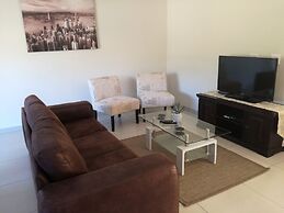 Dunton Guest House