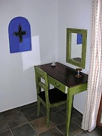 Panteli Beach Studios & Apartments