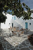 Agia Anna Living