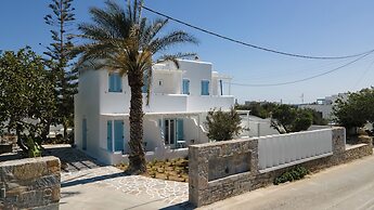 Agia Anna Living