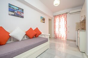 Agia Anna Living