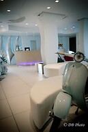 Life Hotel