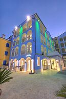 Life Hotel