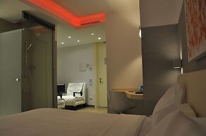 Life Hotel