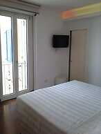 Life Hotel